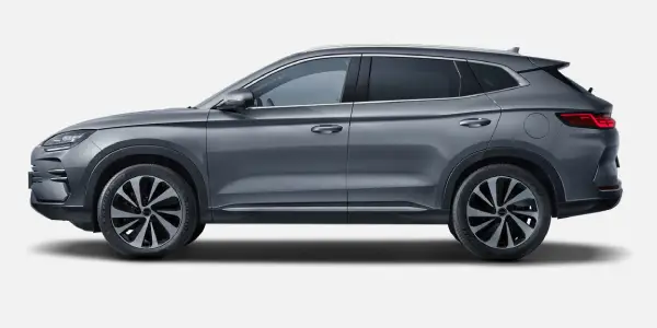 Ocean-inspired exterior design of the BYD SEAL U DM-i