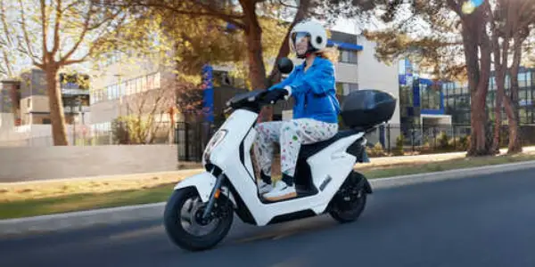 Honda EM1 e zero emissions electric scooter